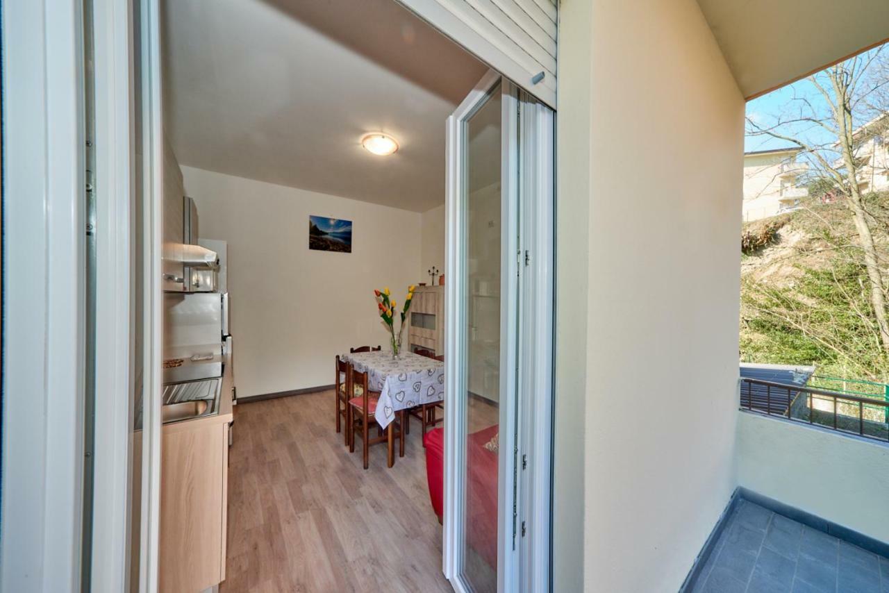 Apartamento Casa Della Nonna Abbadia Lariana Exterior foto