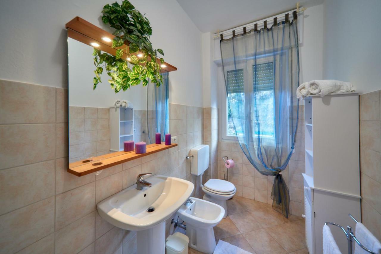 Apartamento Casa Della Nonna Abbadia Lariana Exterior foto